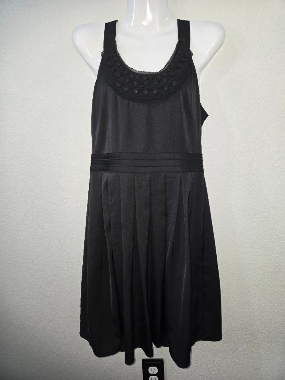 LOFT Ann Taylor Black Sleeveless Fit & Flare Dress Ribbon Tie Back | Size 4